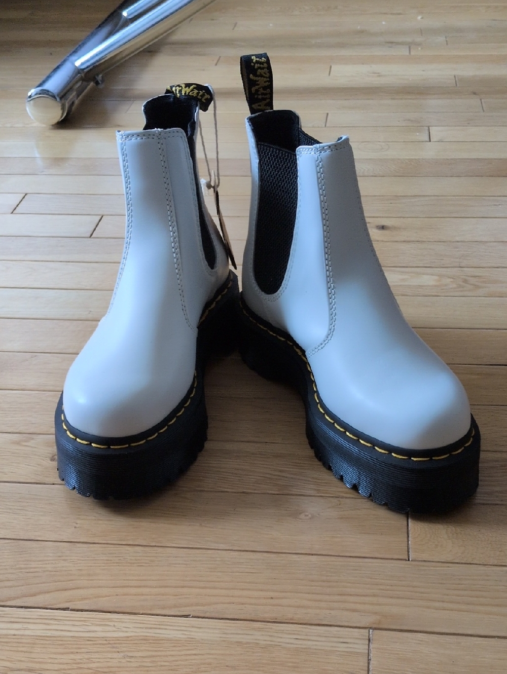 NWT Dr. Martens White Chelsea Platform Lug Boots